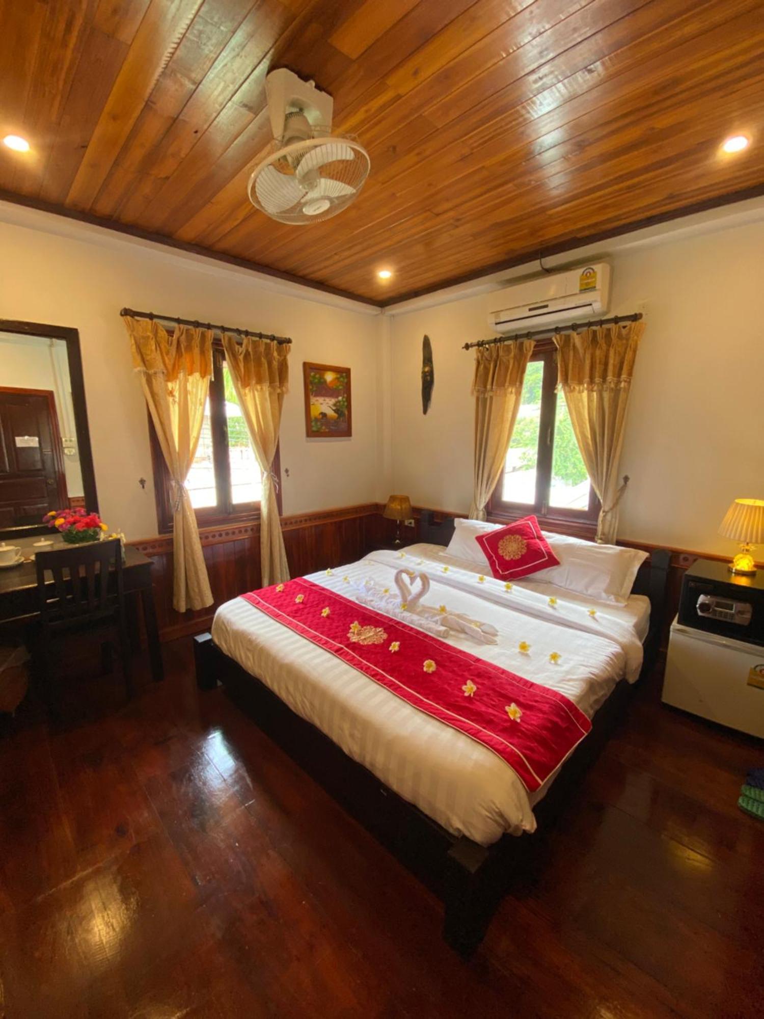 Golden Lotus Boutique Hotel Luang Prabang Exterior photo